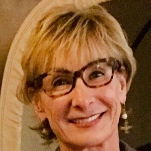 Meet your Posher, Lynn